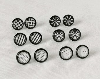 Cabochon Ohrstecker schwarz 10mm