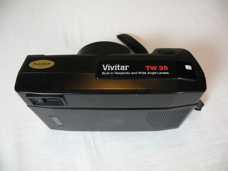 Retro Vivitar TW 35 Point and Shoot 35mm Film Camera Dual 35mm Wide Angle and 80mm Telephoto Lenses