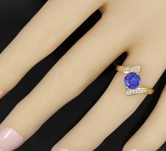 1.5 Carat Natural Tanzanite and Diamond 18K Estat… - image 5