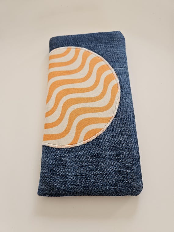 Phone case made from denim | upcycling