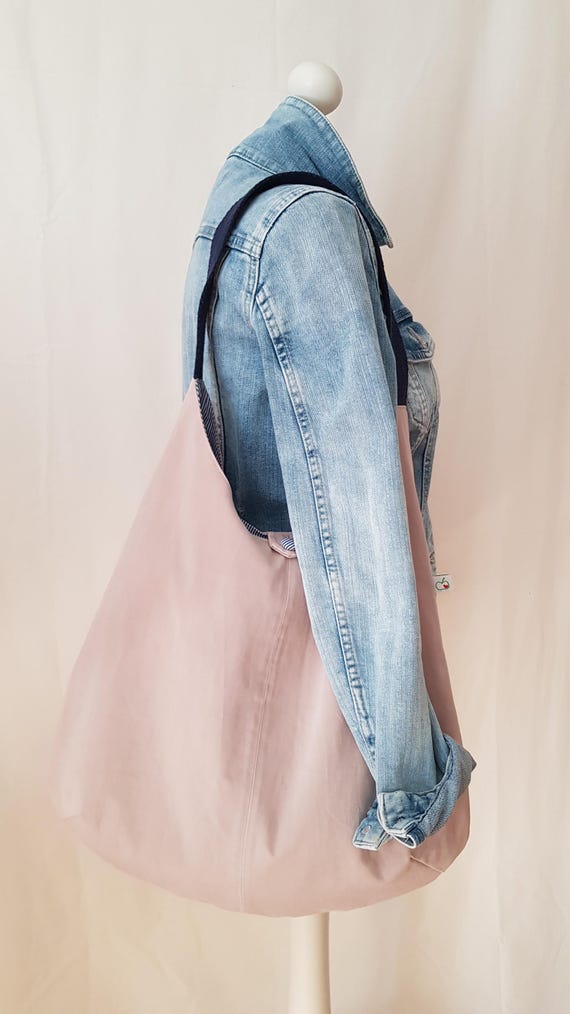 sporty hobo bag made from recycled fabrics | upcycling