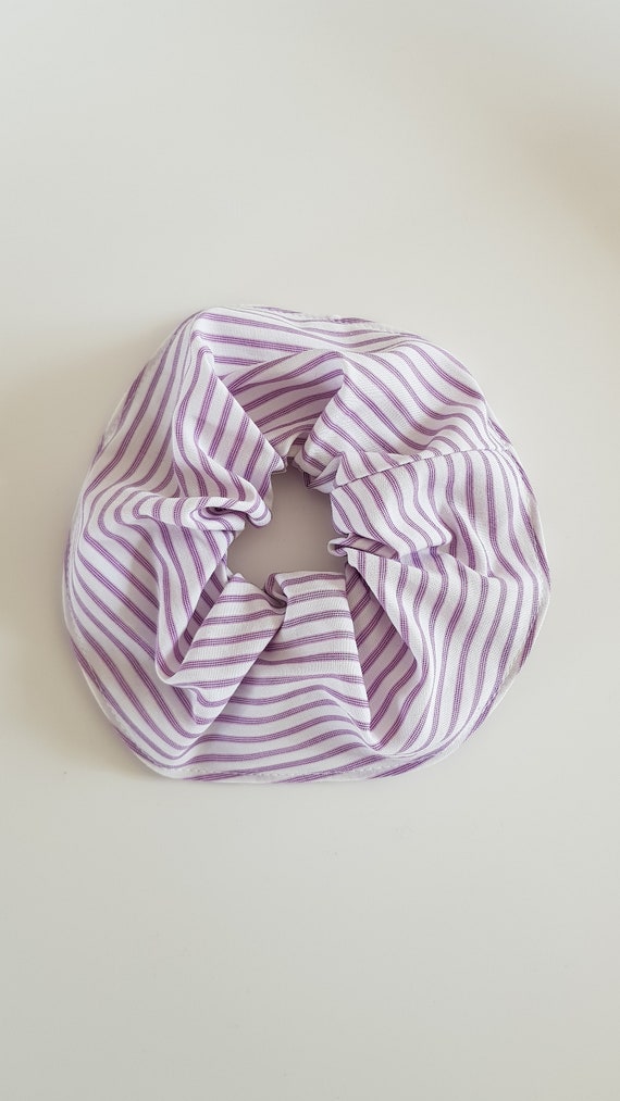 Scrunchie with striped pattern | upcycling
