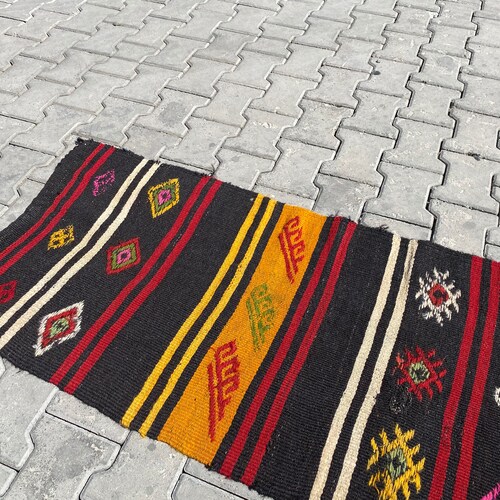 Turkish runner rug, Oushak runner rug, Oushak rug, Turkish rug, Vintage runner, Vintage rug, 2.1 shops x 10.1 Feet / 63 x 309 Cm
