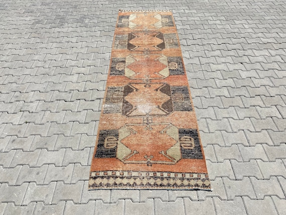 Turkish runner rug, Anatolian runner rug, Oushak runner carpet, Vintage runner rug, 2.9 x 10 Ft, Oushak runner rug, Rugs, Runner rug - B 610