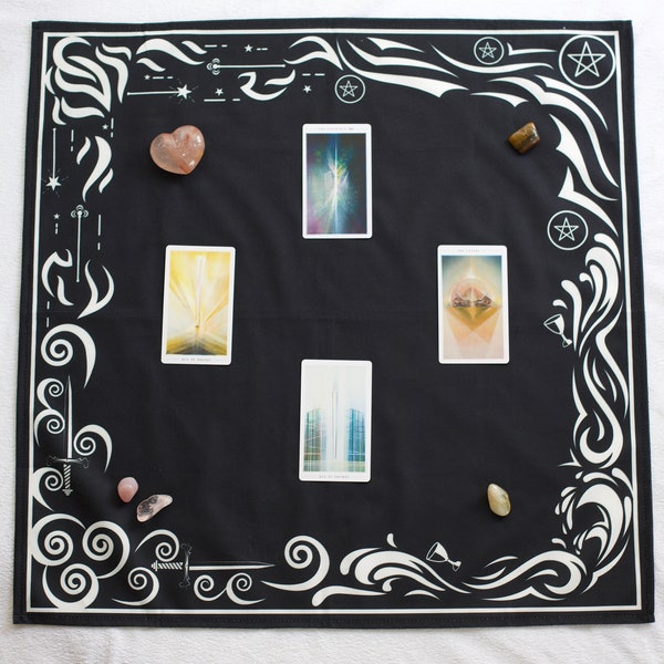 Paño de tarot para cualquier carta de tarot: los elementos (viento, fuego, tierra, agua) grande 24 pulgadas x 24 pulgadas, terciopelo negro