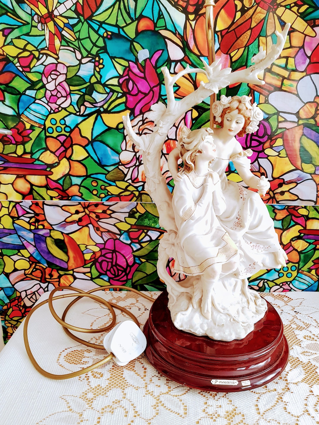 Giuseppe Armani Figurine Lamp Statue of Woman and Child Under a Tree