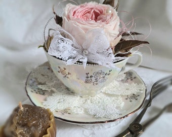 Romantic rose arrangement, antique rose cup, nostalgic rose arrangement