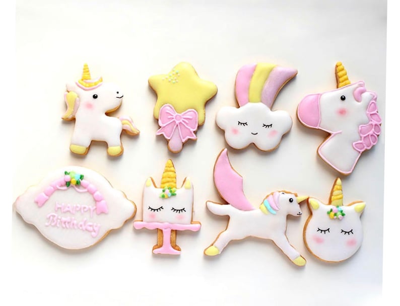 Creative Unicorn Cookie Cutter DIY Fondant Chocolate Cake Embossing Stencil Mold Biscuit Cute Mold Baking Tool 8 pieces