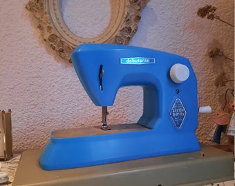 vintage sewing machine * blue decoration