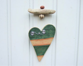 Pendentif coeur en céramique porte murale décoration de jardin COEUR avec bois flotté