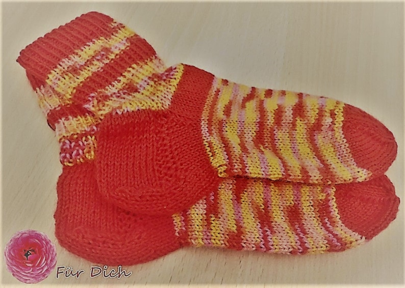 Handknitted children/'s socks size 2829