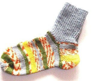 bunte Kindersocken Gr. 33/34  handgestrickte Socken  Kuschelsocken  Strümpfe Mustersocken einfarbige Socken Hausschuhe warme Kindersocken