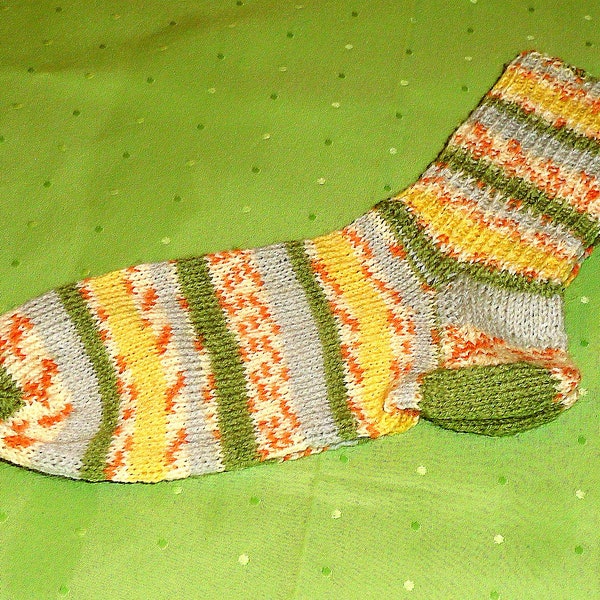 handgestrickte Socken Gr. 37/38 Damensocken  Kuschelsocken  Freizeitsocken