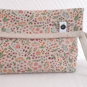Kulturtasche zum Aufhängen mit Blümchen