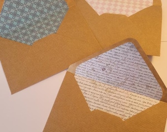 4 gefütterte Briefumschläge aus Kraftpapier - leicht geriffelt