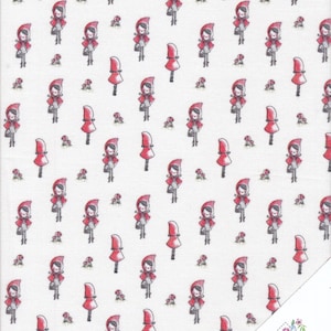 Może przedstawiać: Biały materiał z powtarzającym się wzorem czerwonych dziewczynek w kapturkach i małymi czerwonymi grzybami. Materiał zawiera napis "Quilt Shop Ruth Baudisch" w prawym dolnym rogu.
