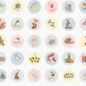 Może przedstawiać: Kolekcja 36 ilustrowanych kół przedstawiających różne zwierzęta i sceny z natury. Każde koło ma inny pastelowy kolor tła i zawiera unikalny projekt, np. lisa, ptaka, królika lub kwiat.