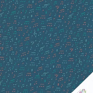 Könnte beinhalten: Ein Stoff mit dunkelblaugrünem Hintergrund, bedeckt mit einem Muster aus Noten und musikalischen Symbolen in Türkis und Koralle. Der Stoff hat eine leichte Textur und eine weiße Ecke mit einem floralen Logo.