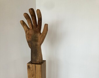 Skulptur Hand High five aus Eiche in XXL Unikat