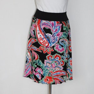 Skirt viscose jersey black, colorful, large paisley pattern, summery light, knee-length