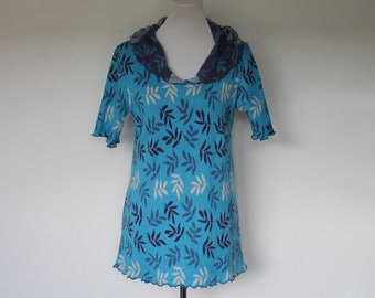 Hooded shirt jacquard knit with leaf pattern blue/white on turquoise, 3/4 sleeves, 100% organic cotton