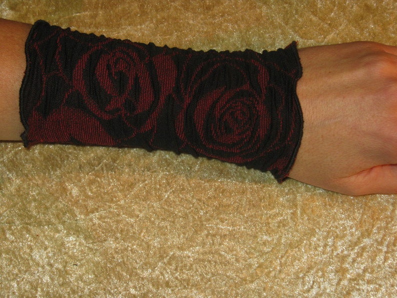 Pulse warmer cloqué jersey roses dark red/black S-L image 3