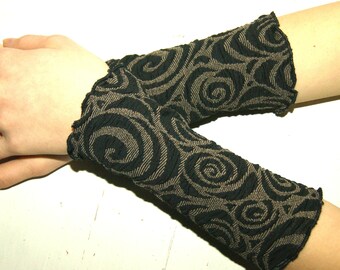 Pulswärmer Cloqué-Jersey Spiralen nougat/schwarz