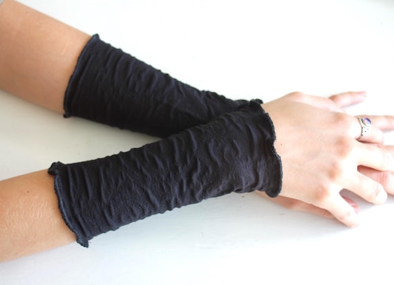 Pulswärmer, Stulpen Stretchjersey Spiralenmuster schwarz S-L, keine Wolle, schlicht