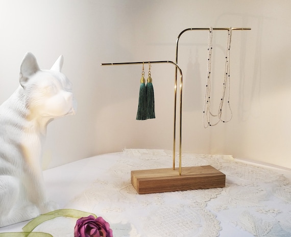 Kleiner Schmuckständer in weiss Minimalistischer Schmuckhalter Organizer Schmuckaufbewahrung Holz Messing Metall minimalistisch