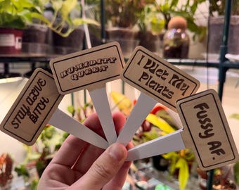Etiquetas de madera para plantas • Un bonito regalo para amantes de las plantas
