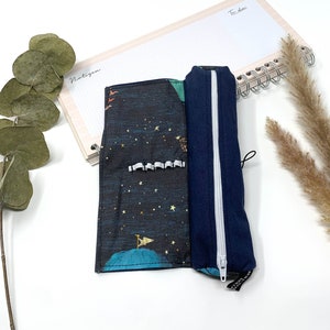 Etui voor universiteit met naam, etui voor school blauw, etui voor jongens, etui rol universiteit, etui blauw jongens