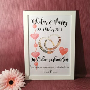 Geldgeschenk Bilderrahmen, Geschenk zur Hochzeit mit Motiv, Ringe, In Liebe verbunden, A4, 21x30cm, mit Namen und Daten *karokreativ*