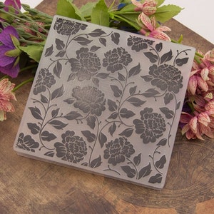 Blumen Rosen Ornamente Relief Muster Prägeschablone Embossing Folder DIY Papier Karten