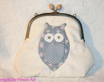 Cosmetic purse-creamed-owl