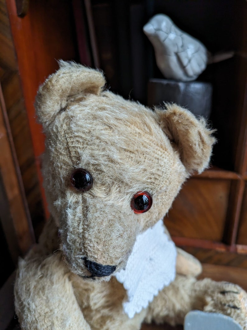 Vintage kleinerer Teddybär Max , er wurde sehr geliebt...... sucht eine neue Familie Bild 4