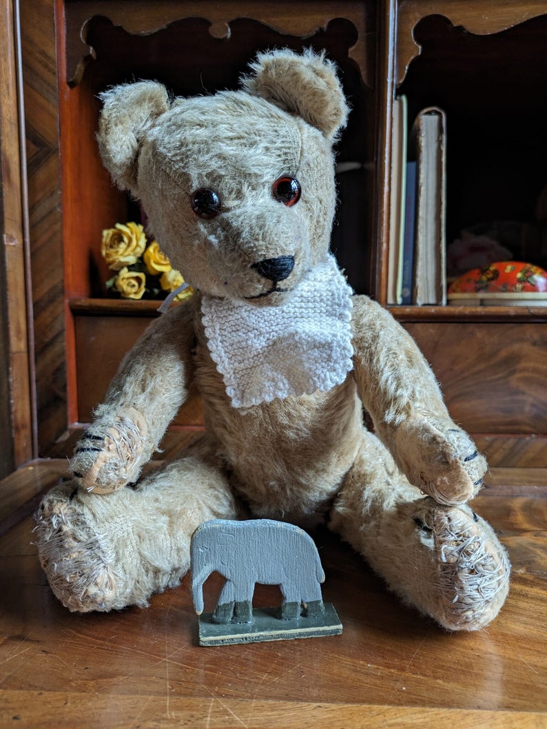 Vintage kleinerer Teddybär Max , er wurde sehr geliebt...... sucht eine neue Familie Bild 1