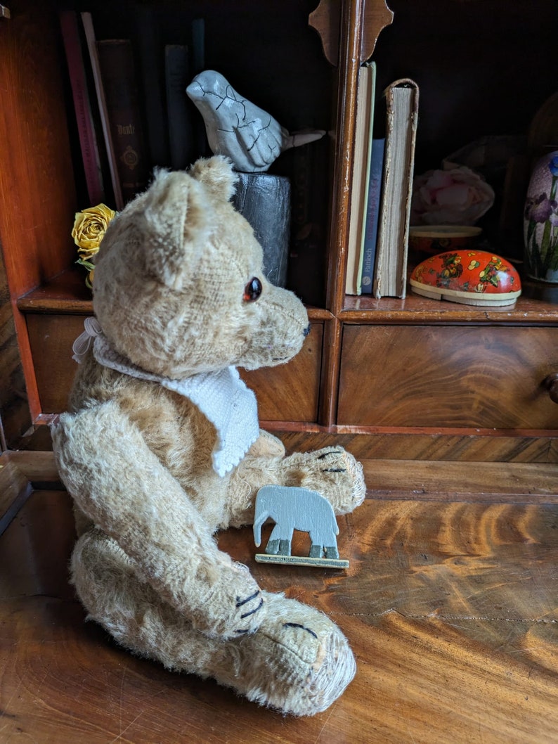 Vintage kleinerer Teddybär Max , er wurde sehr geliebt...... sucht eine neue Familie Bild 3