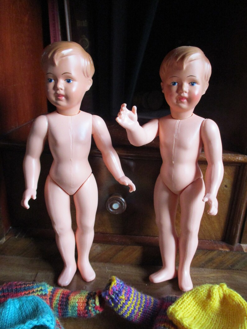 Vintage 2 Stück niedliche Puppenstuben Puppen , Jungenpuppen Bild 6