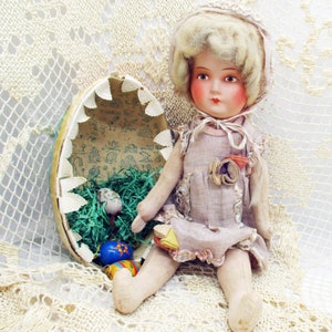 antike  Sofa-Puppe, Stoffpuppe, Mädchenpuppe , Pappmache Kopf, hübsche original-Bekleidung, Frankreich