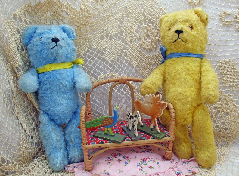 Vintage hier kommen Yellow and Blue zwei lustige Kirmes-Bären aus den 50 Jahren gelb und hellblau Bild 3