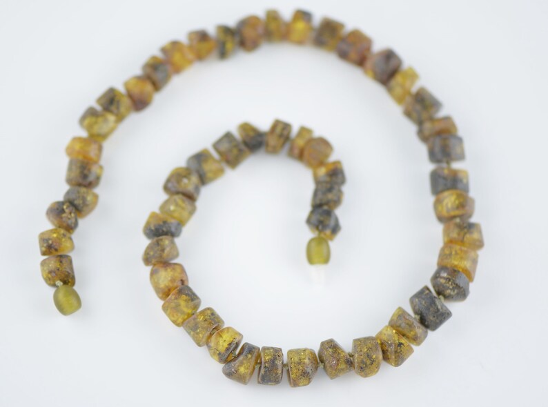 green beads necklace dark green amber raw amber necklace baltic amber necklace 30,2 grams 2594
