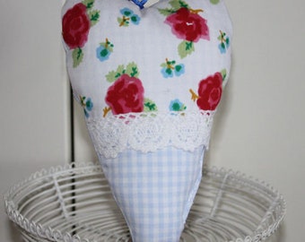 Stoffherz in country house style, 16 cm, Patchwork, roses