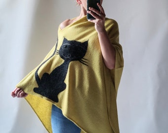 Poncho felted with wool