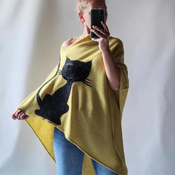 Poncho feutré avec de la laine