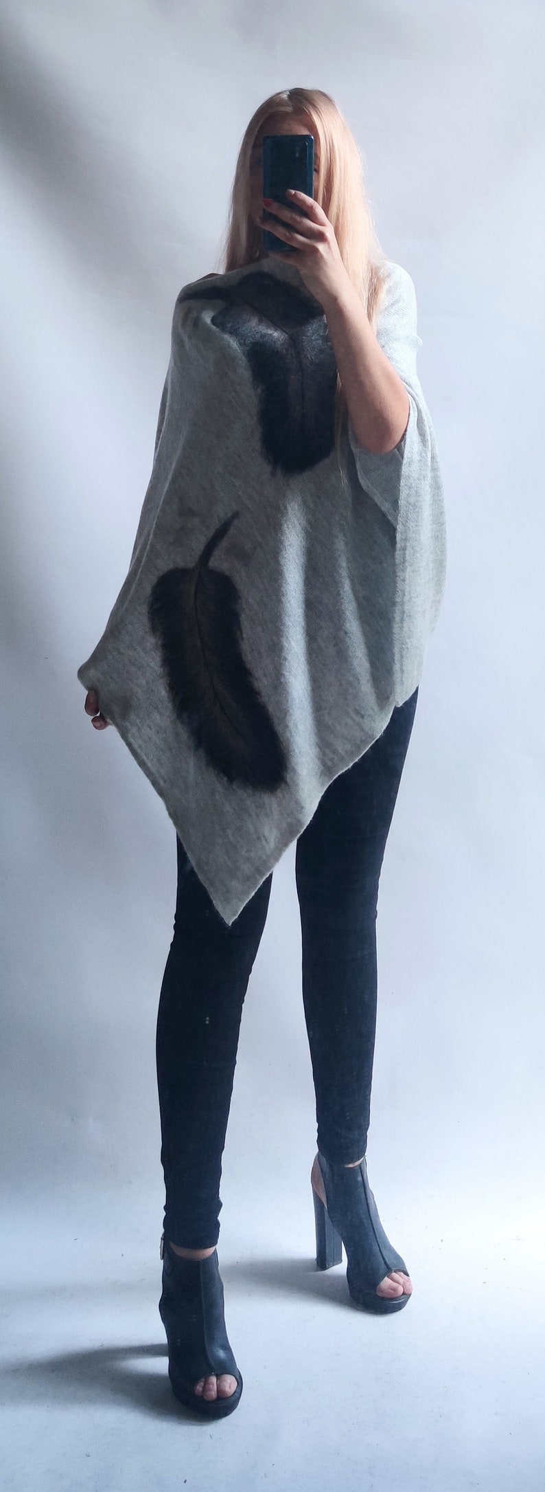 Poncho decorated with wool, cardigan, sweater image 4