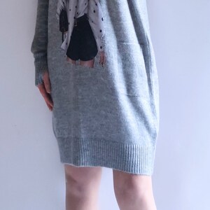 Oversized dress with an appliqué with pockets in four colors image 6