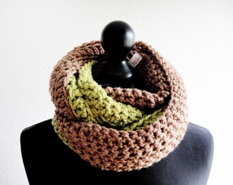 Crochet Loop Tube scarf 100% wool green brown crochet scarf winter about 60 cm