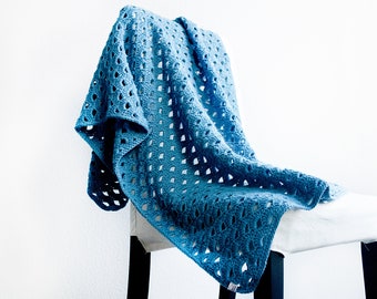 Unicolored crochet blanket Pure cotton wave pattern blue couch ceiling about 145 x 90 cm large crocheted blanket