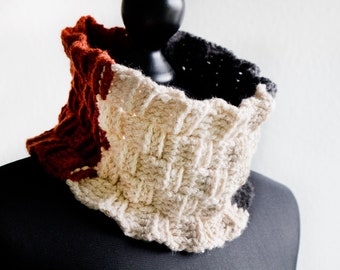 Cowl, loop scarf, crochet, 100% wool, tri-colour