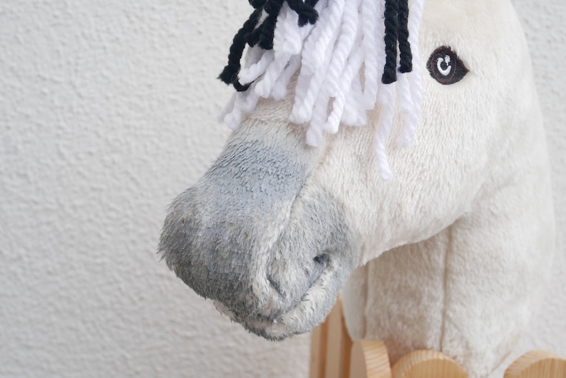 Hobby Horse Steckenpferd Fjordpferd Norweger Mit Stehmähne Etsy Ireland